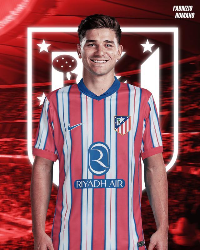 1722987768791084550.jpg 【早报】小小巴黎,拿捏