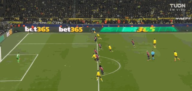 【欧冠】多特2比3巴萨，吉拉西、费兰·托雷斯梅开二度