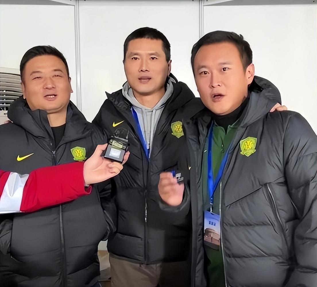 开云官网-曾是国安夺冠功臣,娶乒乓球选手为妻,31岁退役,如今身份不一般