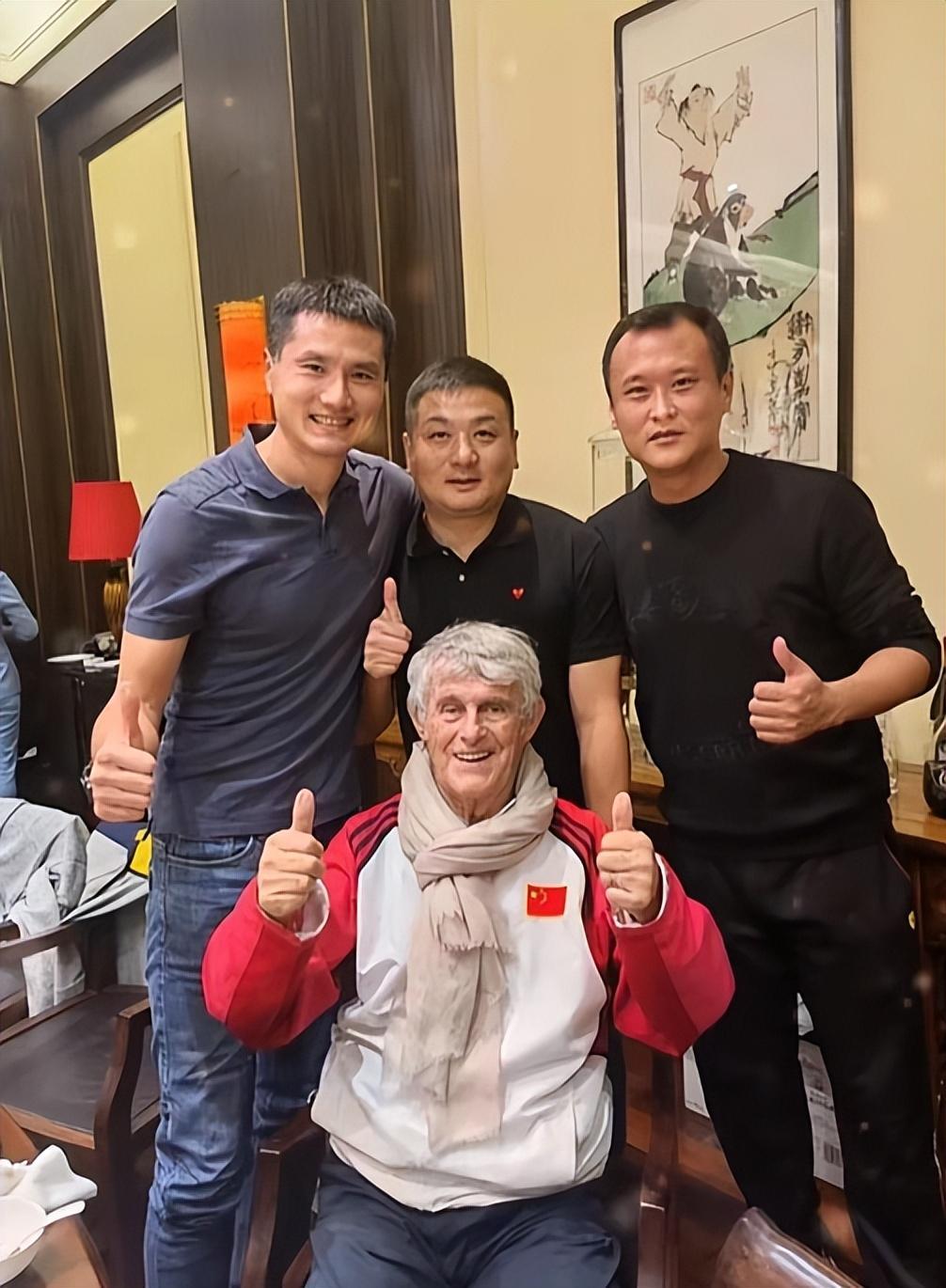 开云官网-曾是国安夺冠功臣,娶乒乓球选手为妻,31岁退役,如今身份不一般